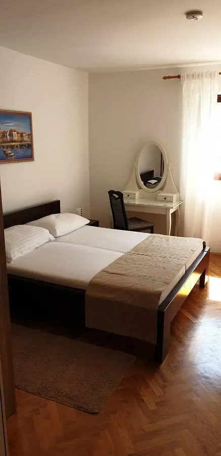 Apartments Grgic Baska