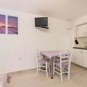 Apartman Neva, Baska (Krk)